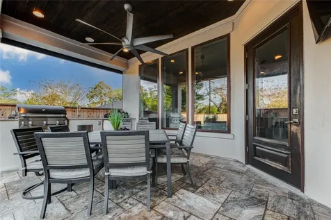2111 Saxon Drive Houston TX 77018