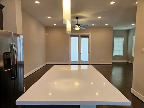 2621 Hutchins Street Houston TX 77004