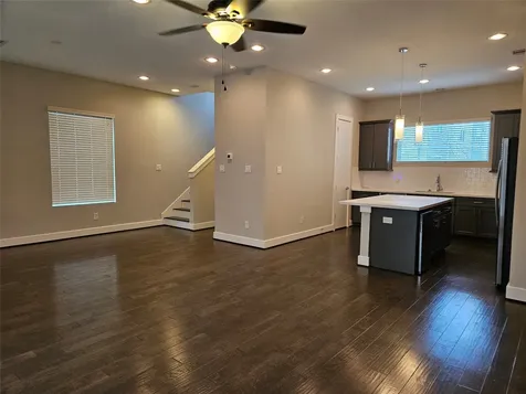 2621 Hutchins Street Houston TX 77004