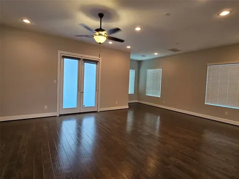 2621 Hutchins Street Houston TX 77004
