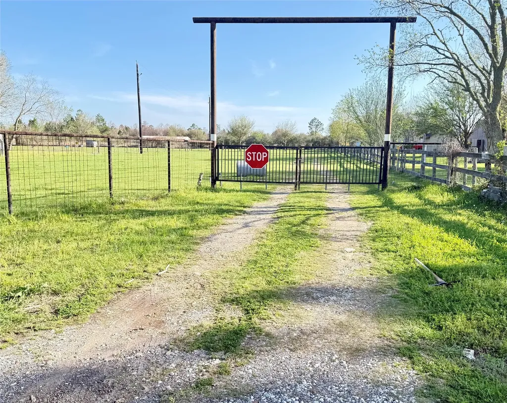 29921 Waller Spring Creek Road Waller TX 77484