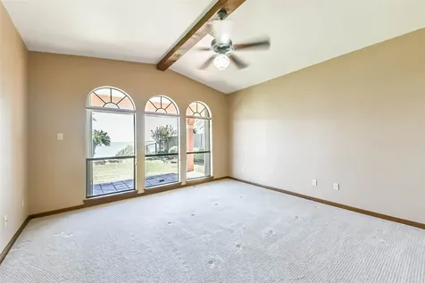 111 Bayridge Road La Porte TX 77571