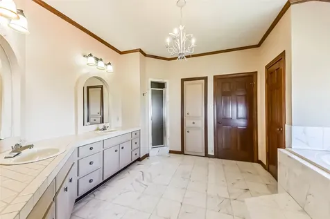 111 Bayridge Road La Porte TX 77571