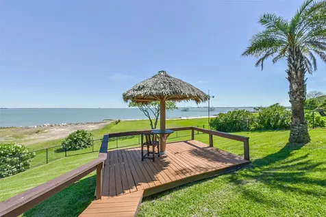 111 Bayridge Road La Porte TX 77571