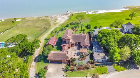 111 Bayridge Road La Porte TX 77571