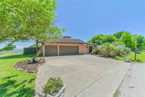 111 Bayridge Road La Porte TX 77571