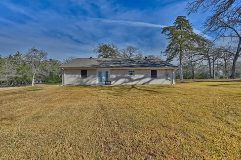 319 Shady Acres Lane Brenham TX 77833