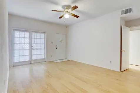 8055 Cambridge Street 57 Houston TX 77054