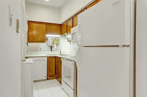 8055 Cambridge Street 57 Houston TX 77054