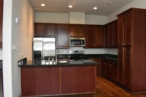 2922 Leeland Street Houston TX 77003