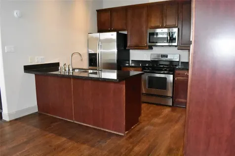 2922 Leeland Street Houston TX 77003