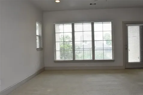 2922 Leeland Street Houston TX 77003
