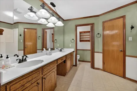 137 Arrowwood Street Lake Jackson TX 77566