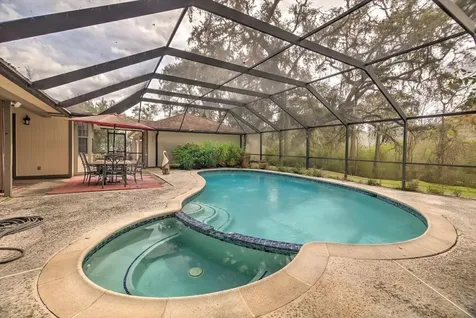 137 Arrowwood Street Lake Jackson TX 77566