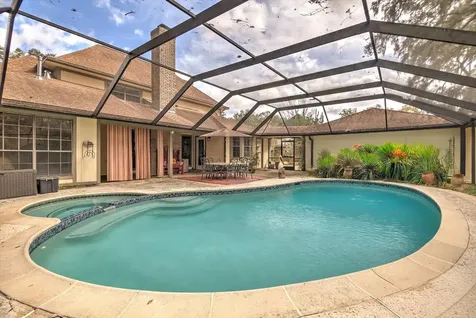 137 Arrowwood Street Lake Jackson TX 77566
