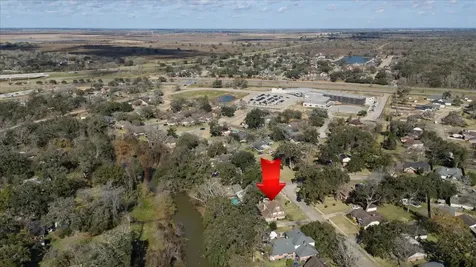 137 Arrowwood Street Lake Jackson TX 77566