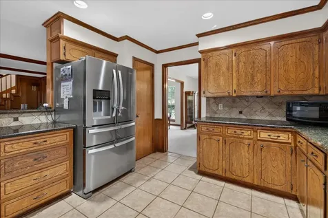 137 Arrowwood Street Lake Jackson TX 77566