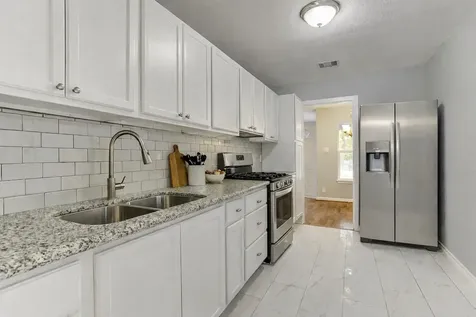 4821 Brinkley Street Houston TX 77033