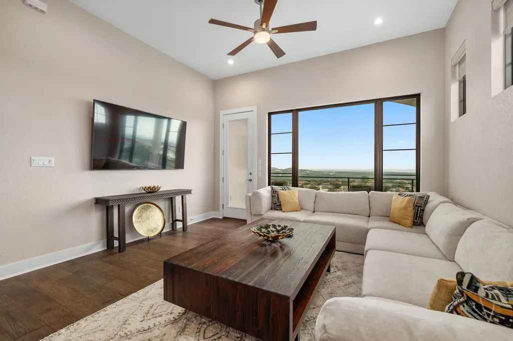 409 Rose Branch Way 21 Austin TX 78738