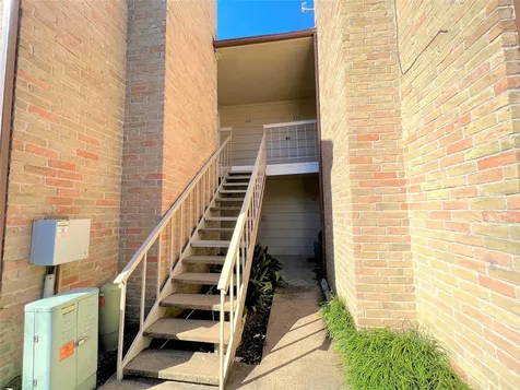 2120 Wilcrest Drive 121 Houston TX 77042