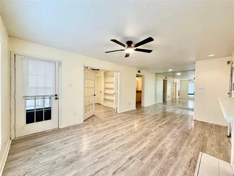 2120 Wilcrest Drive 121 Houston TX 77042