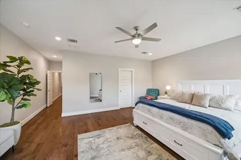 920 W 25th Street C Houston TX 77008