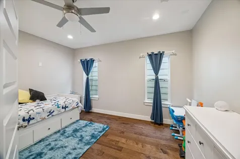920 W 25th Street C Houston TX 77008