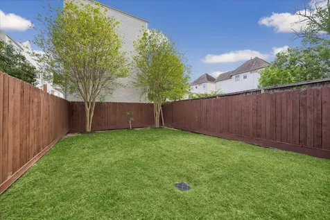 920 W 25th Street C Houston TX 77008