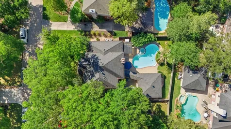 26 E Sterling Pond Circle The Woodlands TX 77382