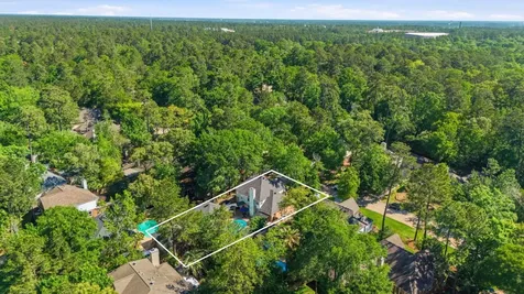 26 E Sterling Pond Circle The Woodlands TX 77382