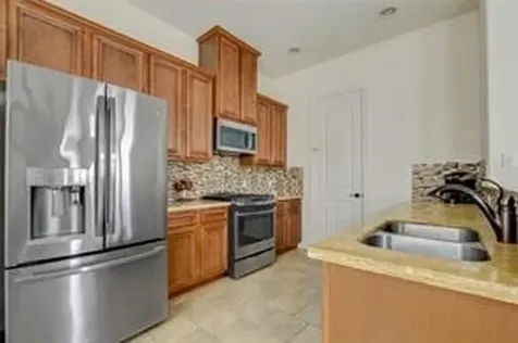 28 W Oaks Drive Houston TX 77058