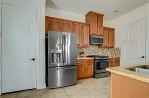 28 W Oaks Drive Houston TX 77058