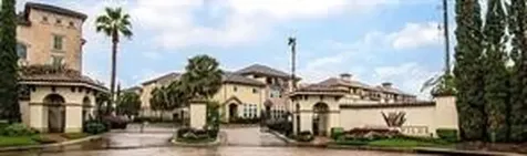 28 W Oaks Drive Houston TX 77058