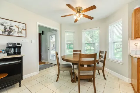 5620 County Road 166 Alvin TX 77511