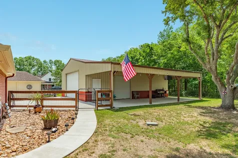 5620 County Road 166 Alvin TX 77511