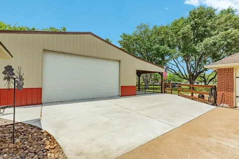 5620 County Road 166 Alvin TX 77511