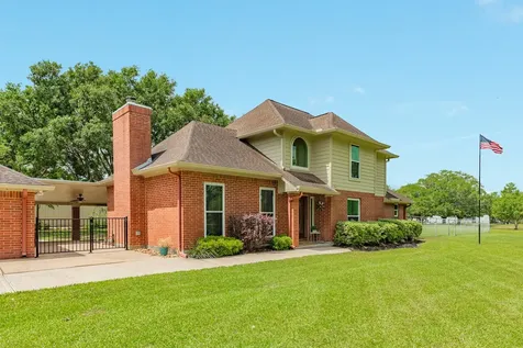 5620 County Road 166 Alvin TX 77511