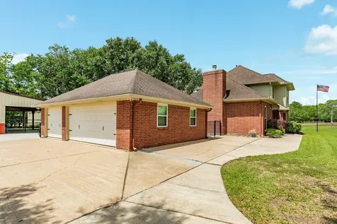 5620 County Road 166 Alvin TX 77511