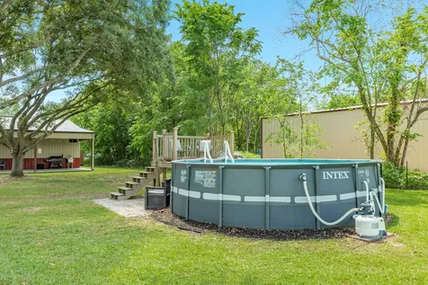 5620 County Road 166 Alvin TX 77511