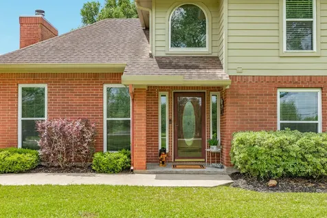 5620 County Road 166 Alvin TX 77511