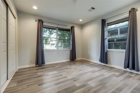 2007 Hewitt Drive Houston TX 77018