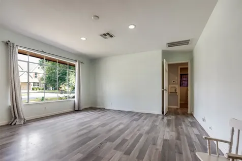 2007 Hewitt Drive Houston TX 77018