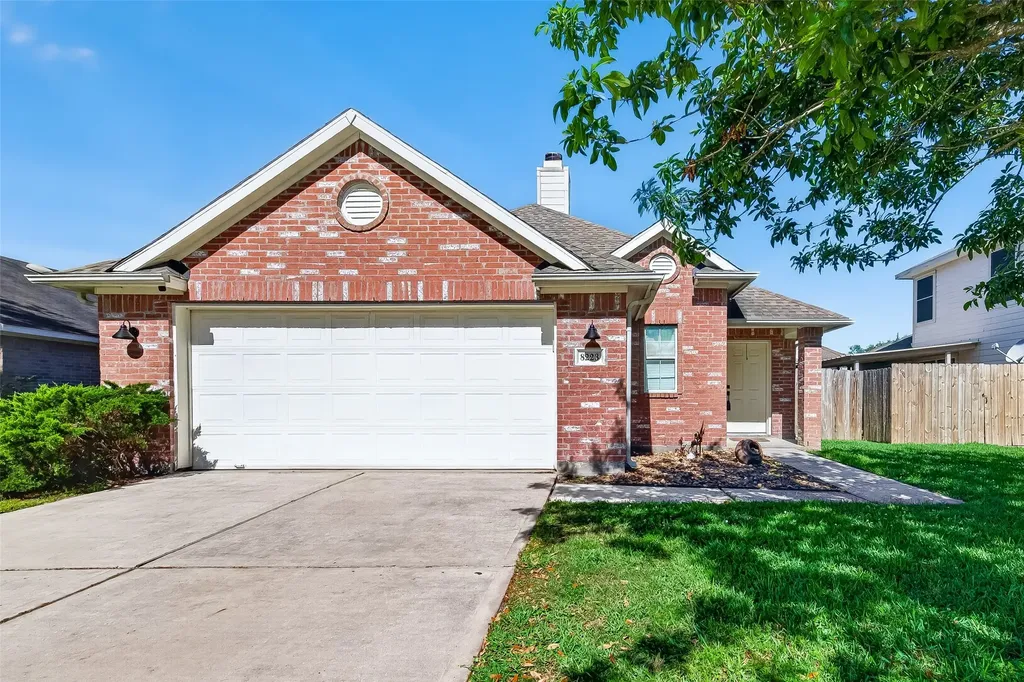 8223 Montego Bay Drive Baytown TX 77523