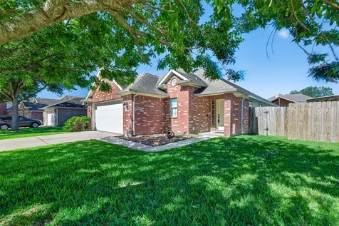 8223 Montego Bay Drive Baytown TX 77523