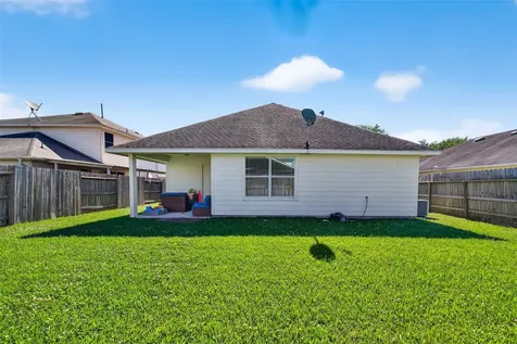 8223 Montego Bay Drive Baytown TX 77523