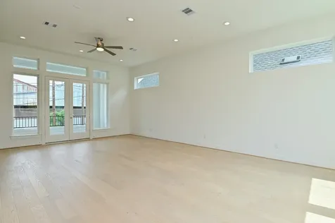 4619 Maxie Street Houston TX 77007
