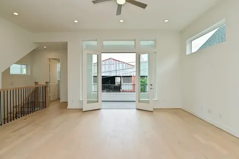 4619 Maxie Street Houston TX 77007
