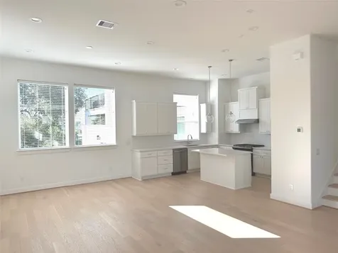 4619 Maxie Street Houston TX 77007