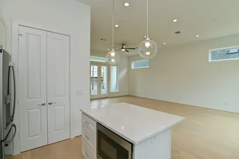 4619 Maxie Street Houston TX 77007