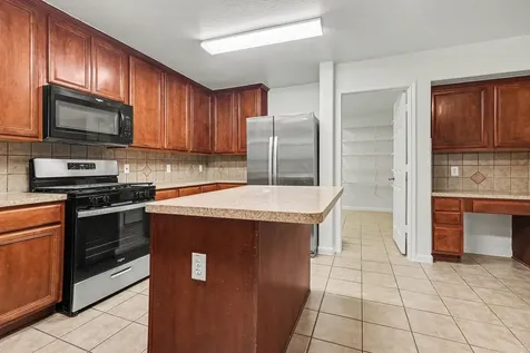 18427 Madisons Crossing Lane Tomball TX 77375